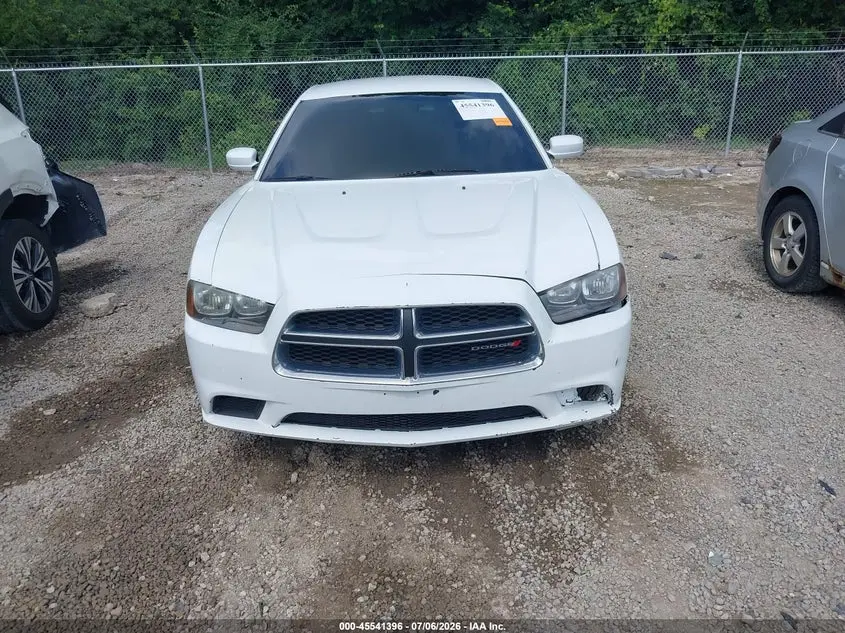 2013 DODGE CHARGER SE