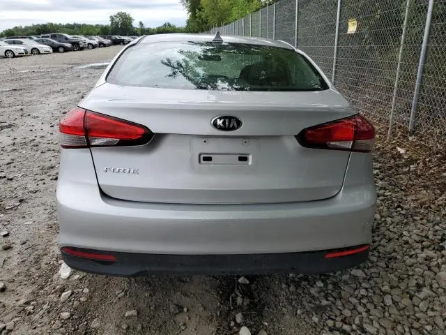 2018 KIA FORTE LX  