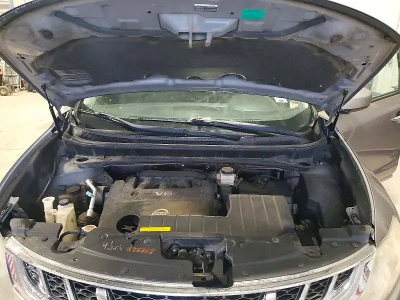 2011 NISSAN MURANO S  