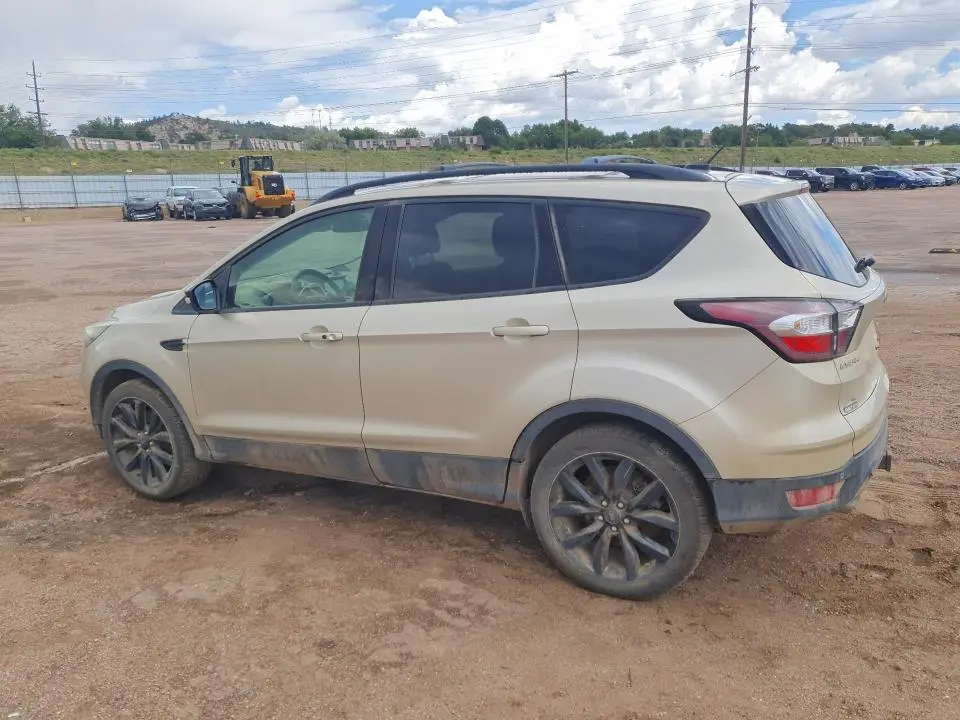 2017 FORD ESCAPE TITANIUM  