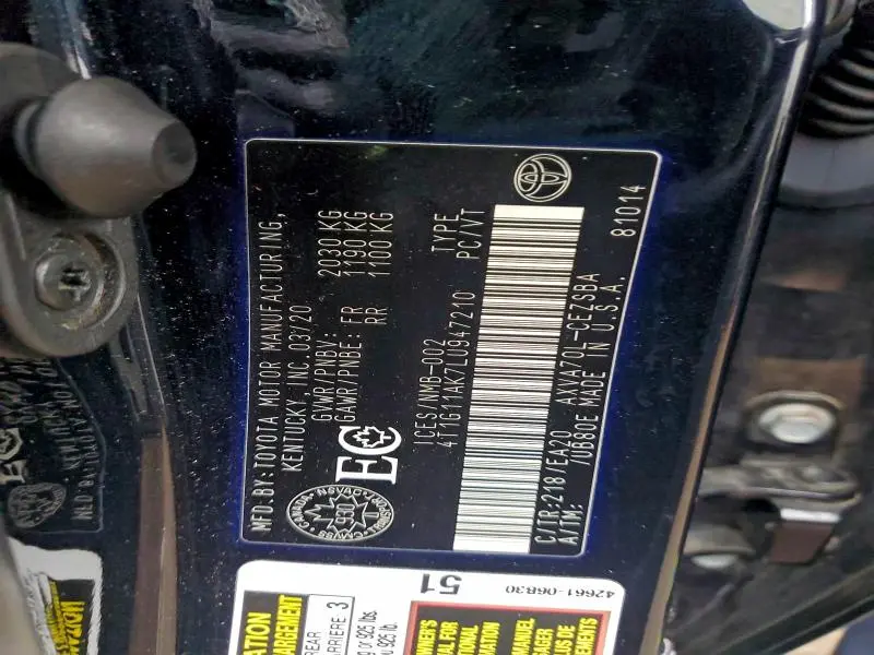 2020 TOYOTA CAMRY SE  