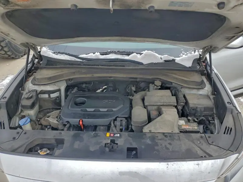 2019 HYUNDAI SANTA FE SE  