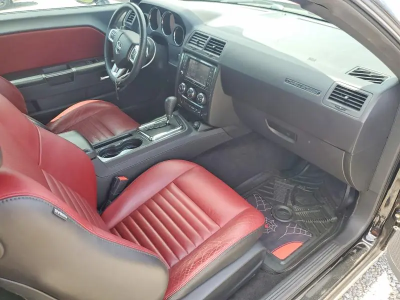 2013 DODGE CHALLENGER SXT  