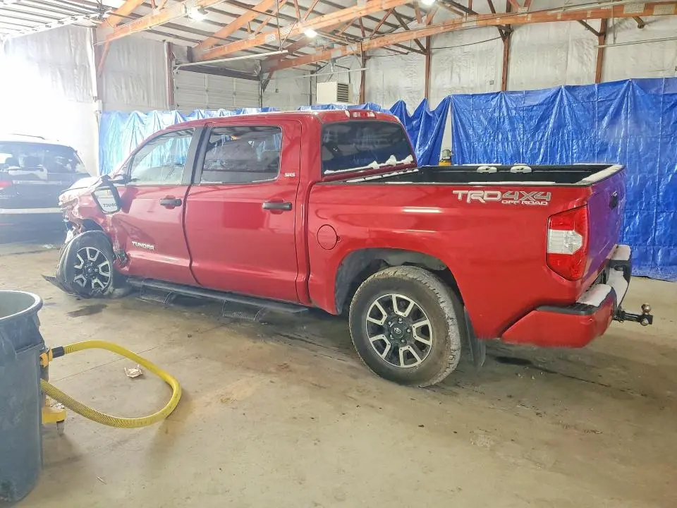 2018 TOYOTA TUNDRA SR5  