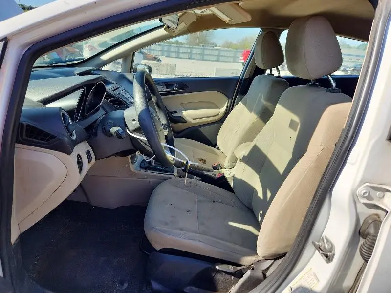 2017 FORD FIESTA SE  