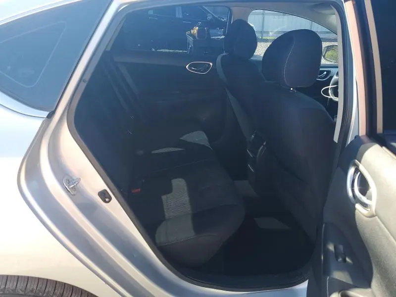 2015 NISSAN SENTRA SV  