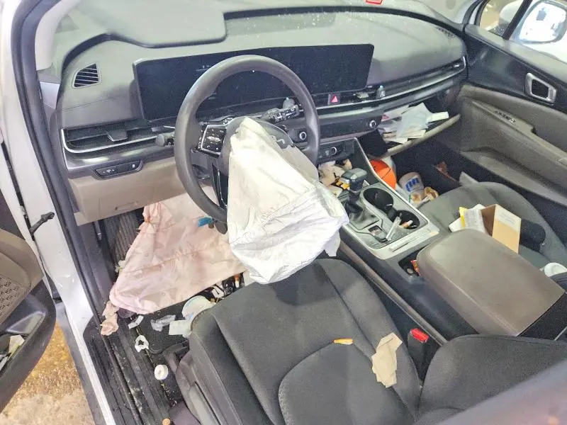 2025 KIA CARNIVAL LX  