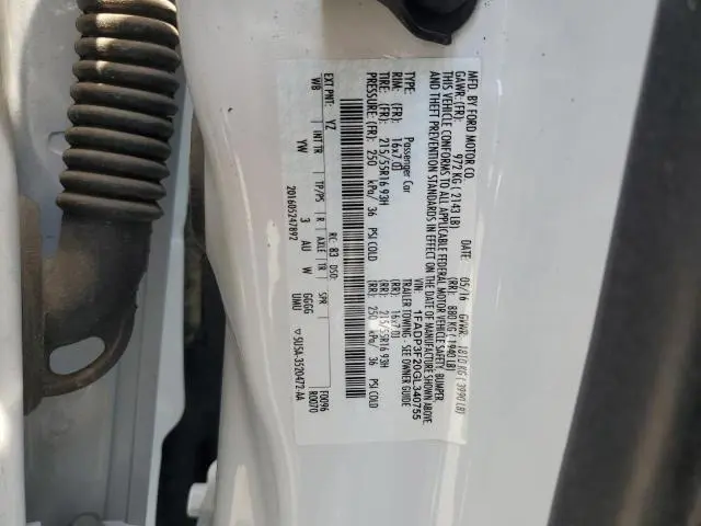 2016 FORD FOCUS SE  
