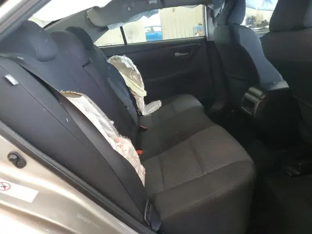 2016 TOYOTA CAMRY LE  
