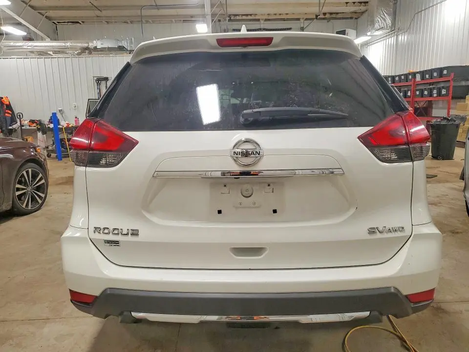 2017 NISSAN ROGUE SV  