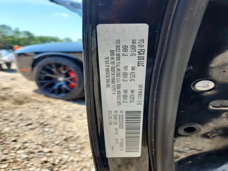 2016 DODGE CHALLENGER SRT HELLCAT  