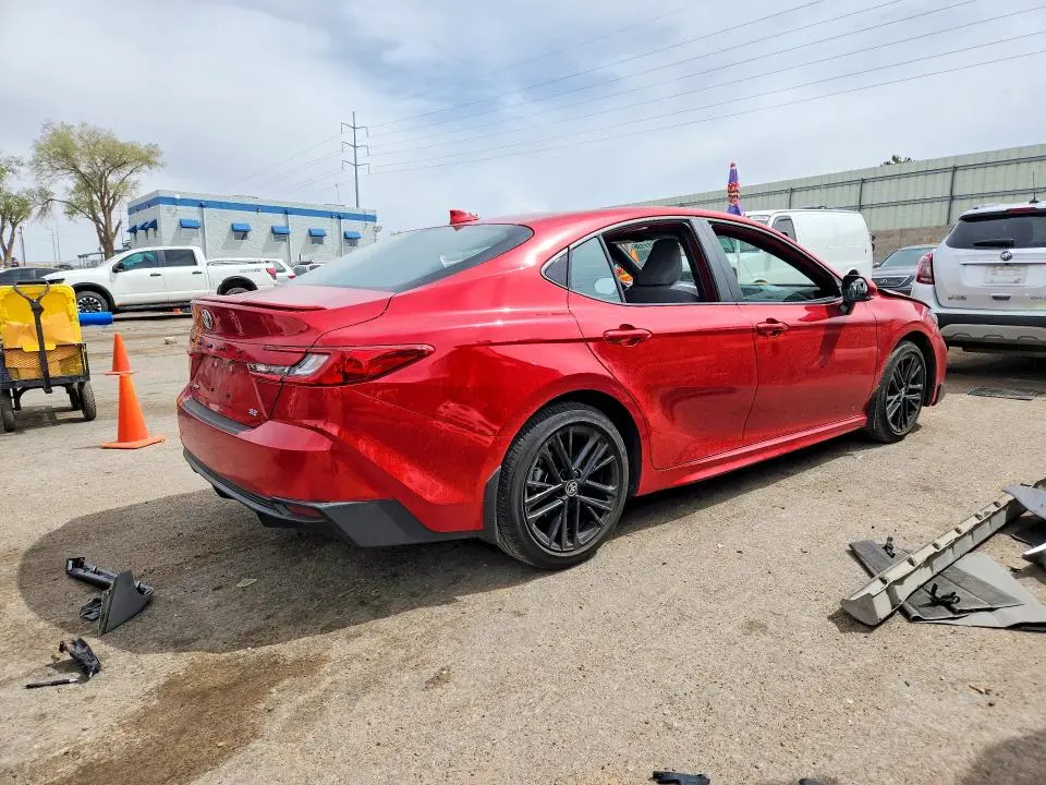2025 TOYOTA CAMRY SE  