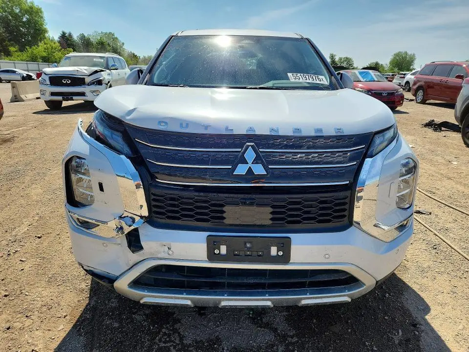 2023 MITSUBISHI OUTLANDER SE  