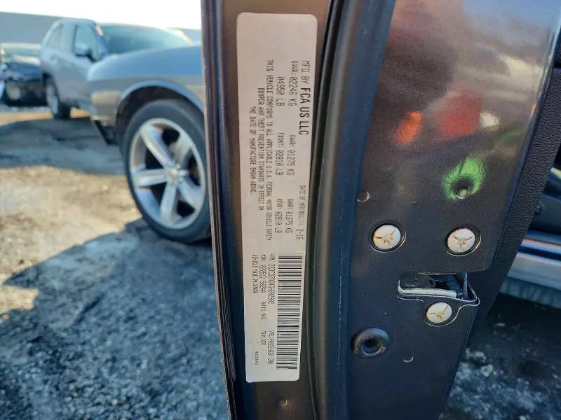 2016 DODGE CHALLENGER SXT  