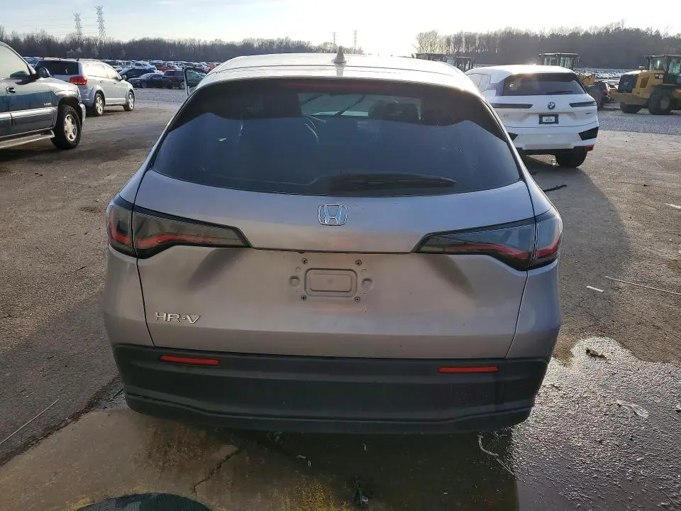 2023 HONDA HR-V LX  