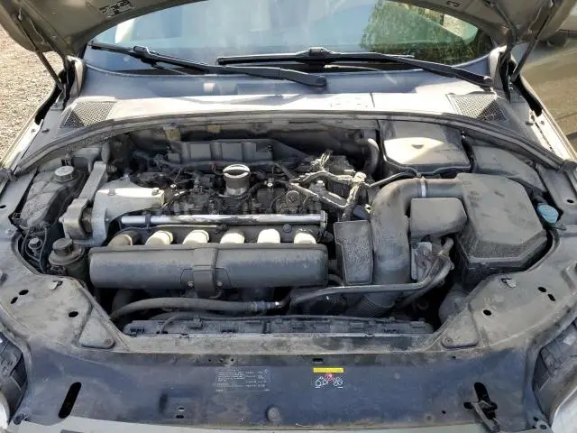 2010 VOLVO XC70 3.2  
