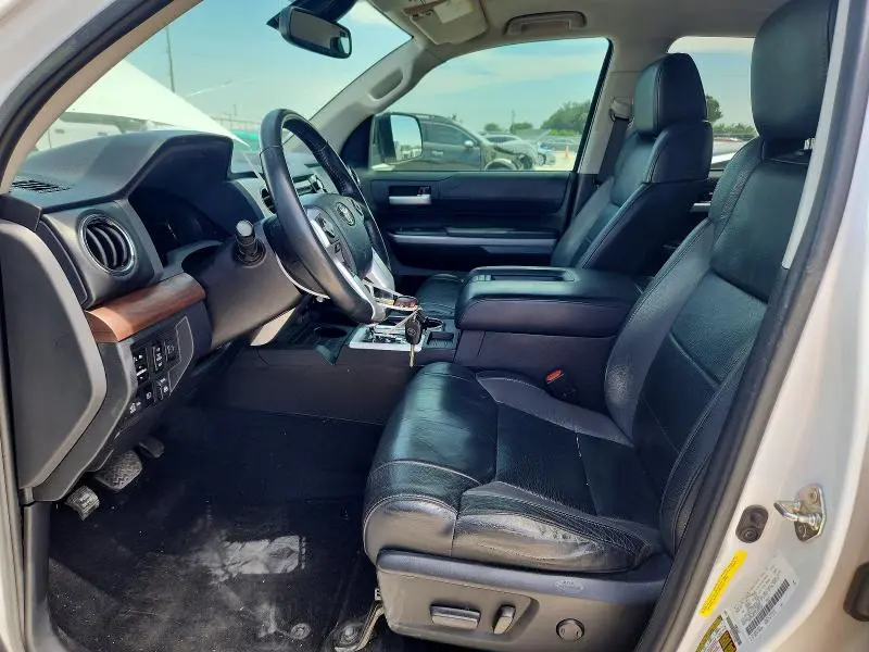 2018 TOYOTA TUNDRA CREWMAX LIMITED  
