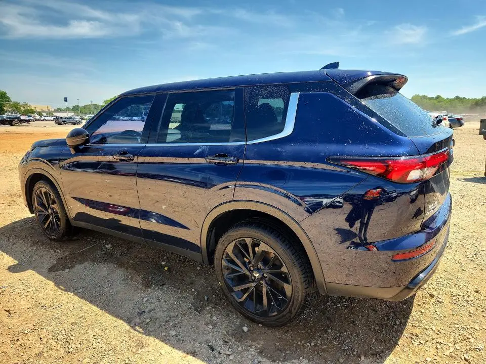 2022 MITSUBISHI OUTLANDER SE  