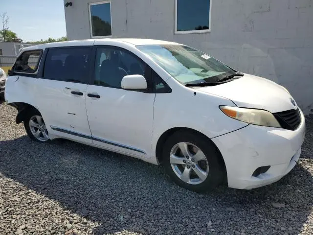 2012 TOYOTA SIENNA   