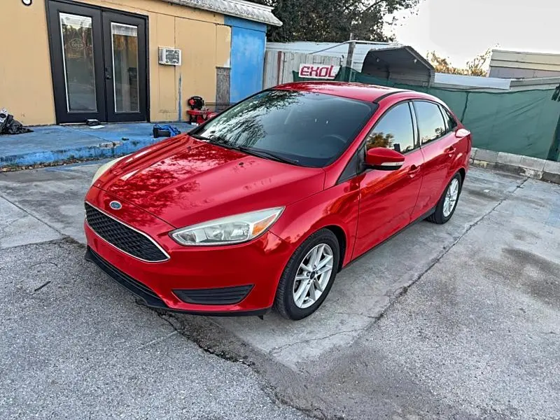 2015 FORD FOCUS SE  