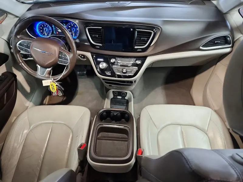 2017 CHRYSLER PACIFICA TOURING L  