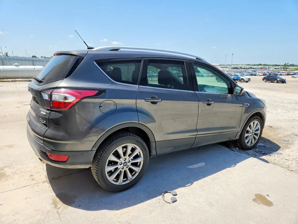 2017 FORD ESCAPE TITANIUM  