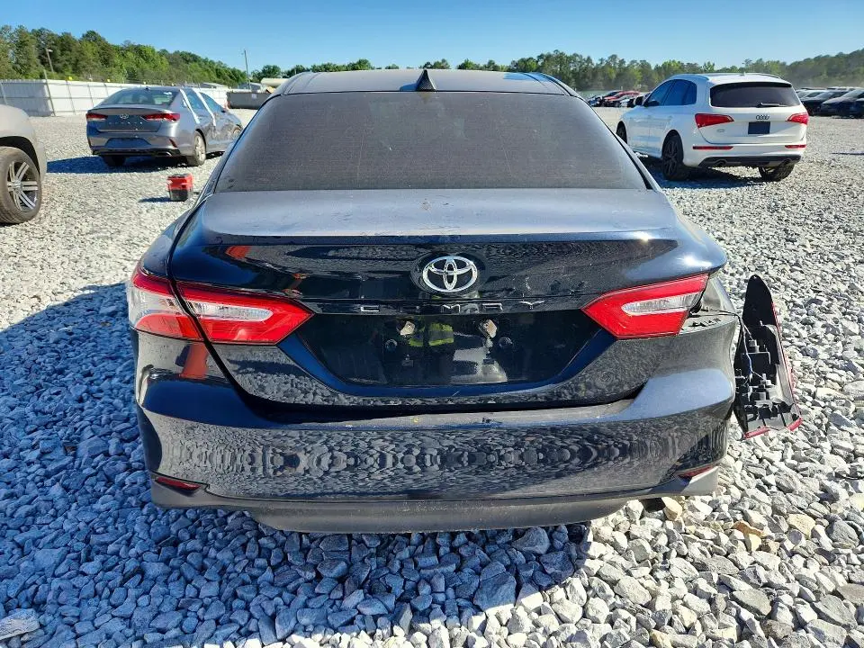 2018 TOYOTA CAMRY LE  