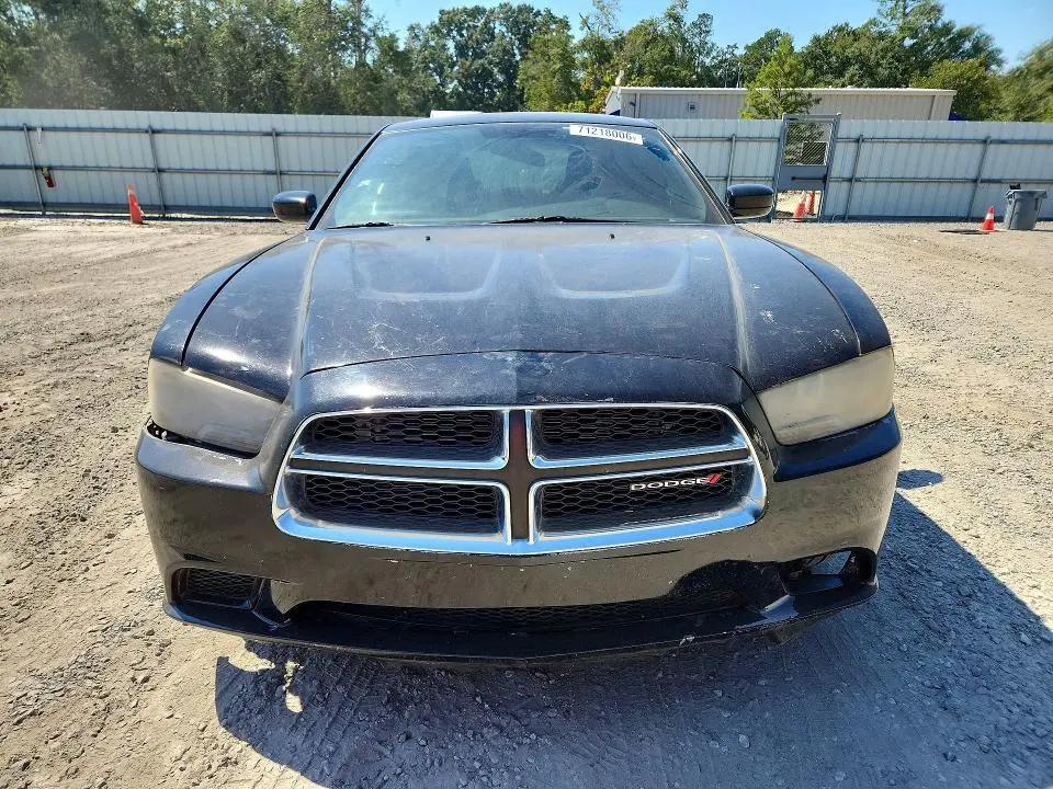 2013 DODGE CHARGER SE  
