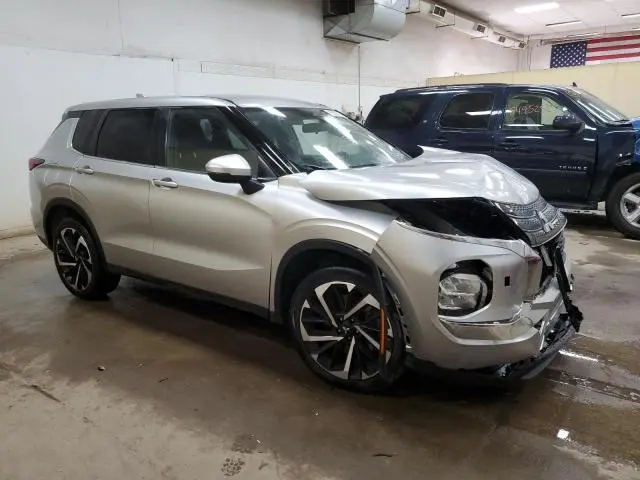 2022 MITSUBISHI OUTLANDER ES  