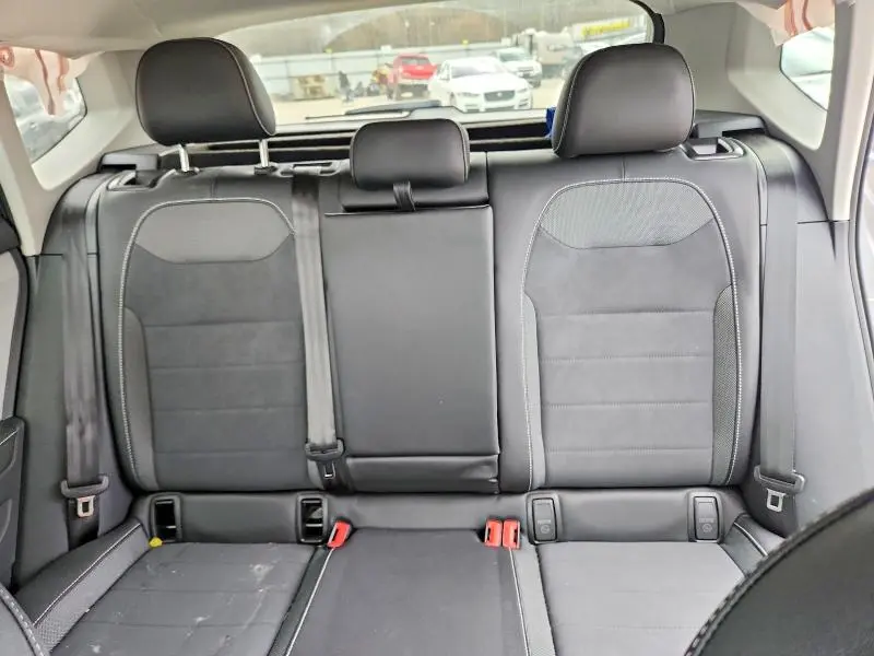 2024 VOLKSWAGEN TAOS SE  