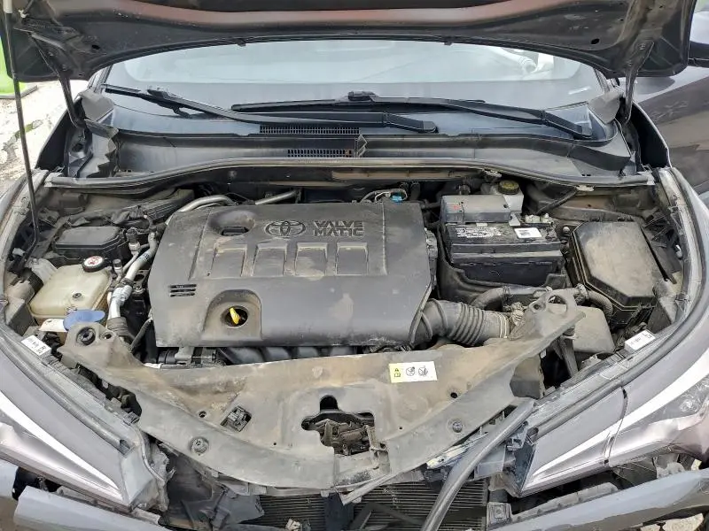 2018 TOYOTA C-HR XLE  