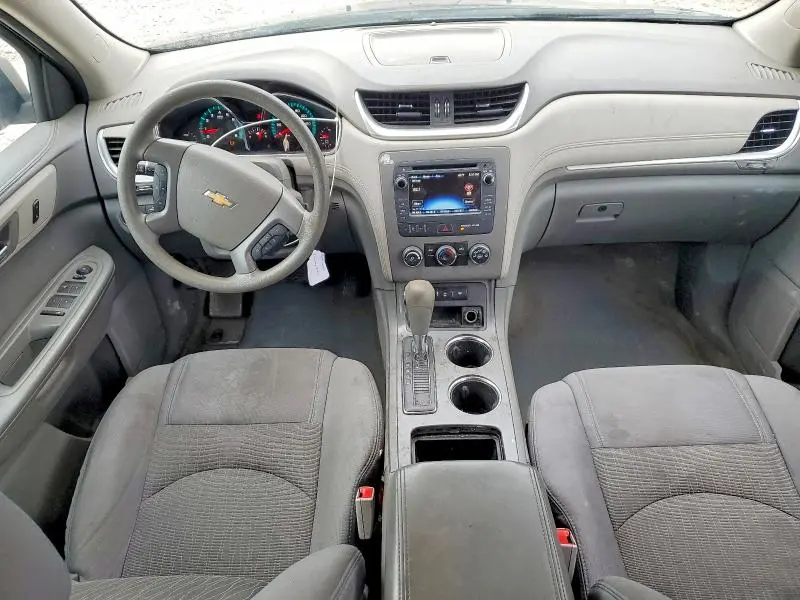 2014 CHEVROLET TRAVERSE LS  