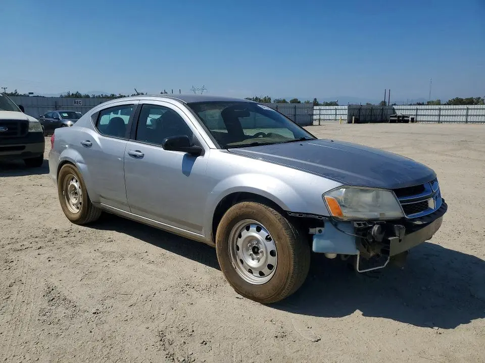 2014 DODGE AVENGER SE  