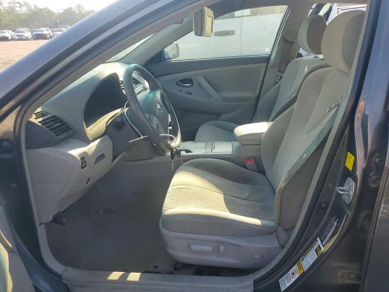 2011 TOYOTA CAMRY LE  