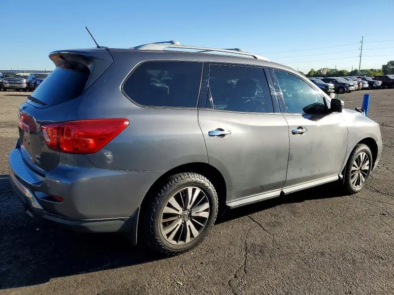 2017 NISSAN PATHFINDER SL  