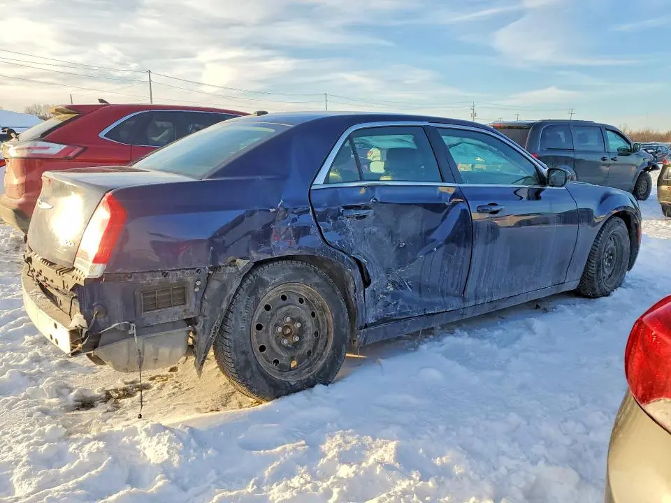 2016 CHRYSLER 300 LIMITED  