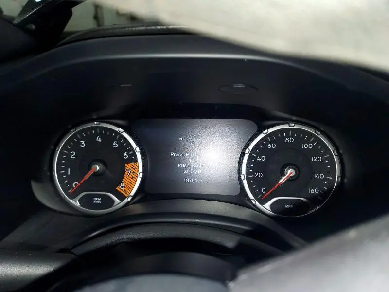 2023 JEEP RENEGADE LATITUDE  