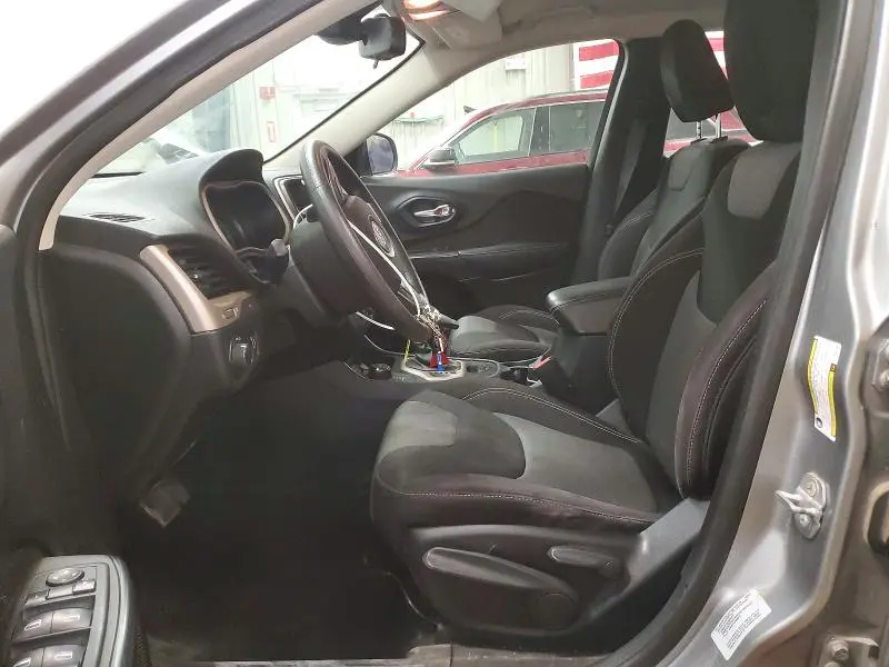 2015 JEEP CHEROKEE SPORT  