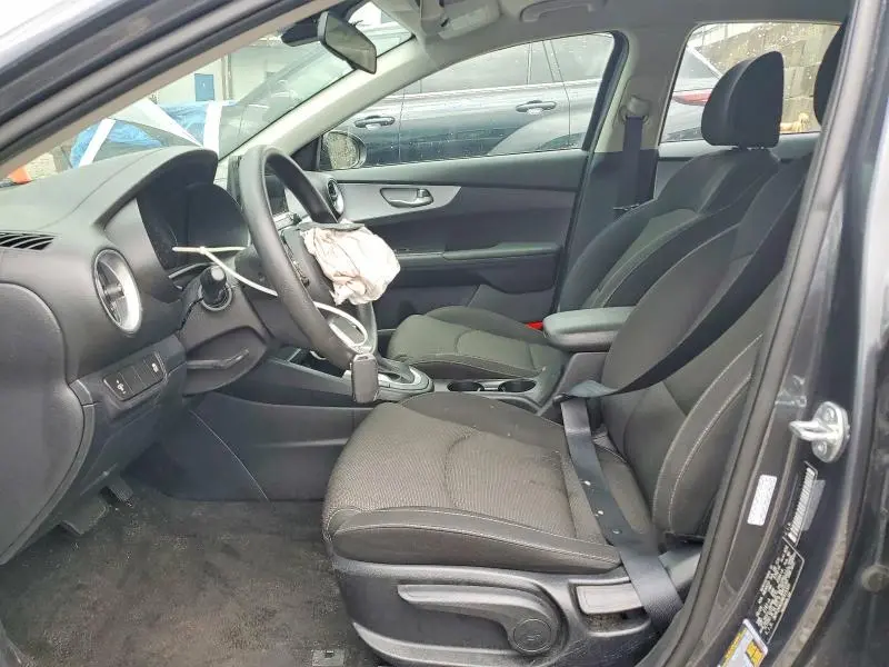 2024 KIA FORTE LX  