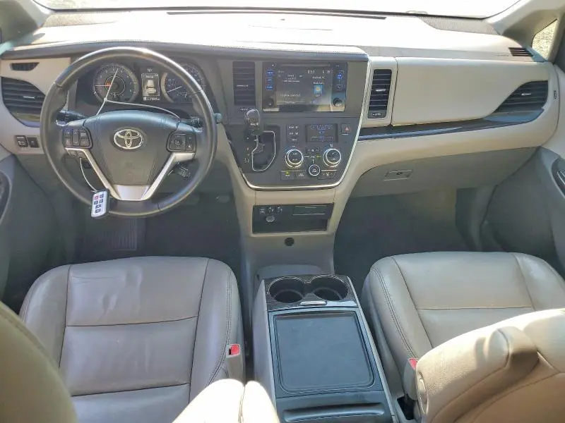 2015 TOYOTA SIENNA XLE 8-PASSENGER  