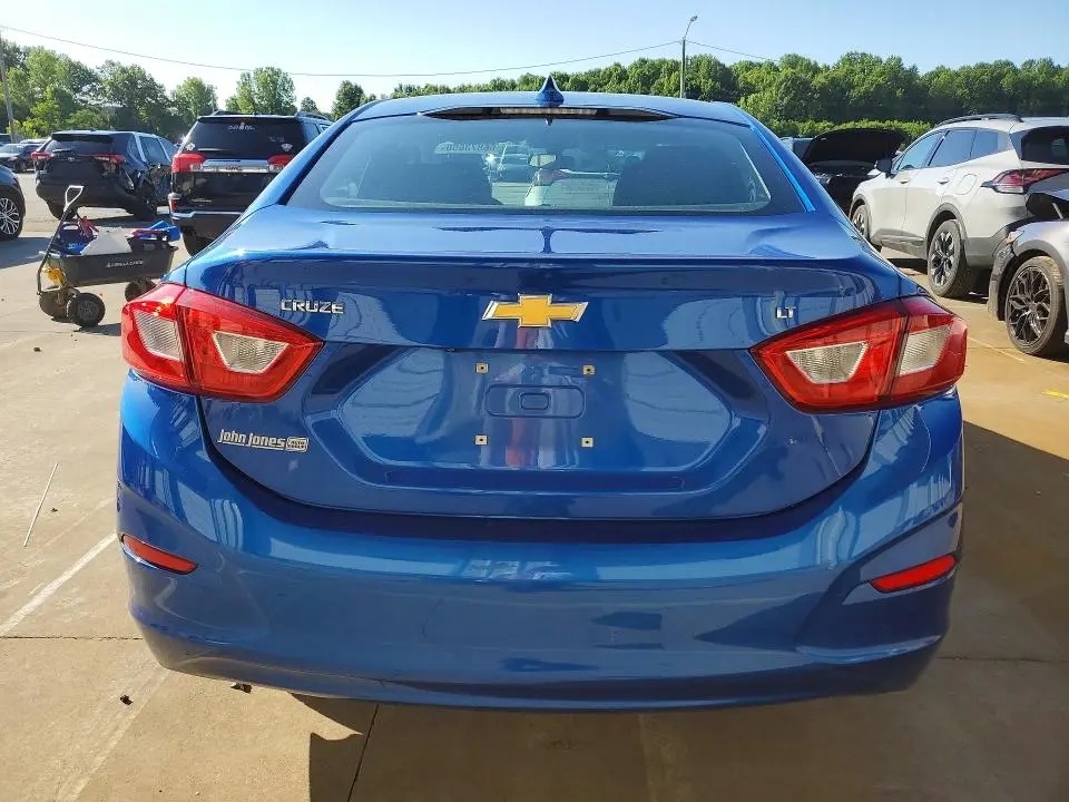 2018 CHEVROLET CRUZE LT  