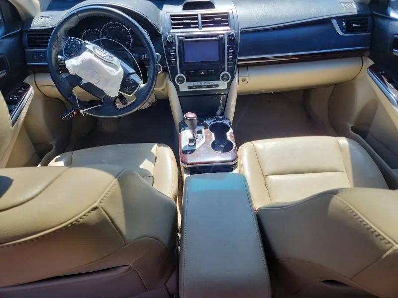 2014 TOYOTA CAMRY XLE  