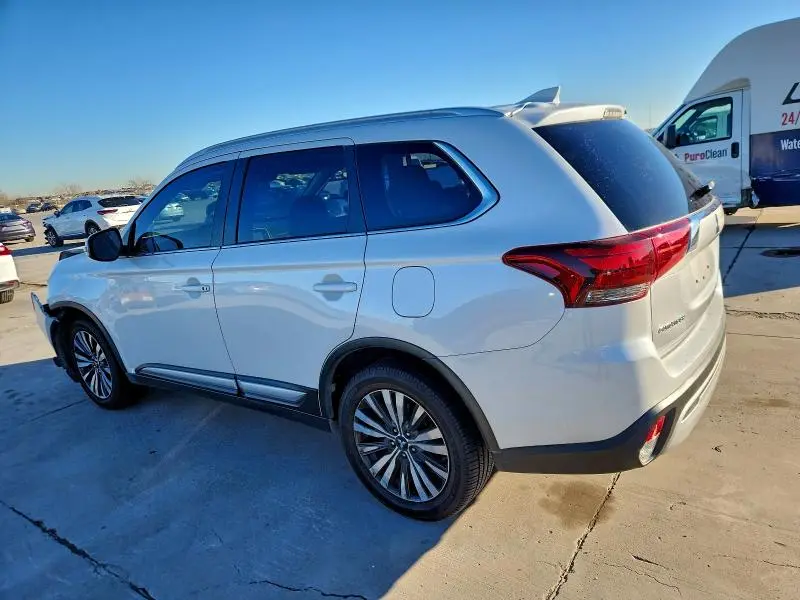 2020 MITSUBISHI OUTLANDER SE  