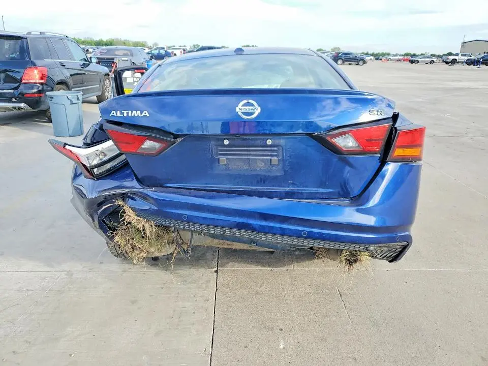2022 NISSAN ALTIMA 2.5 SR  