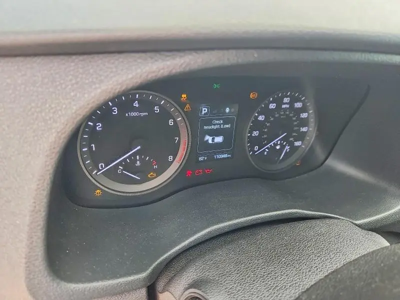 2018 HYUNDAI TUCSON SE  