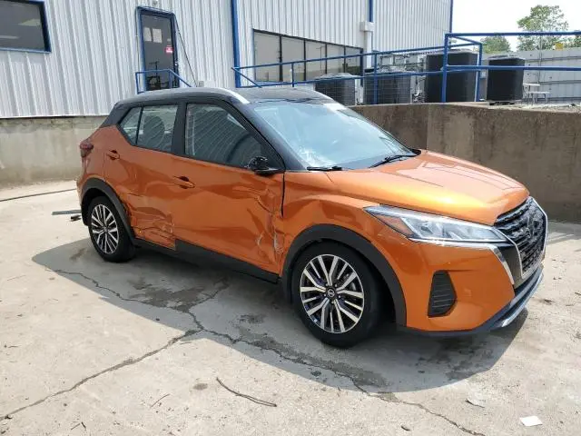 2021 NISSAN KICKS SV  