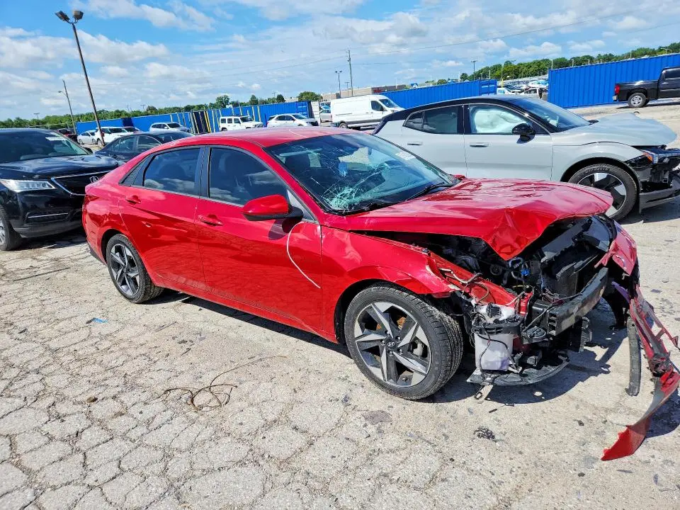 2023 HYUNDAI ELANTRA SEL  