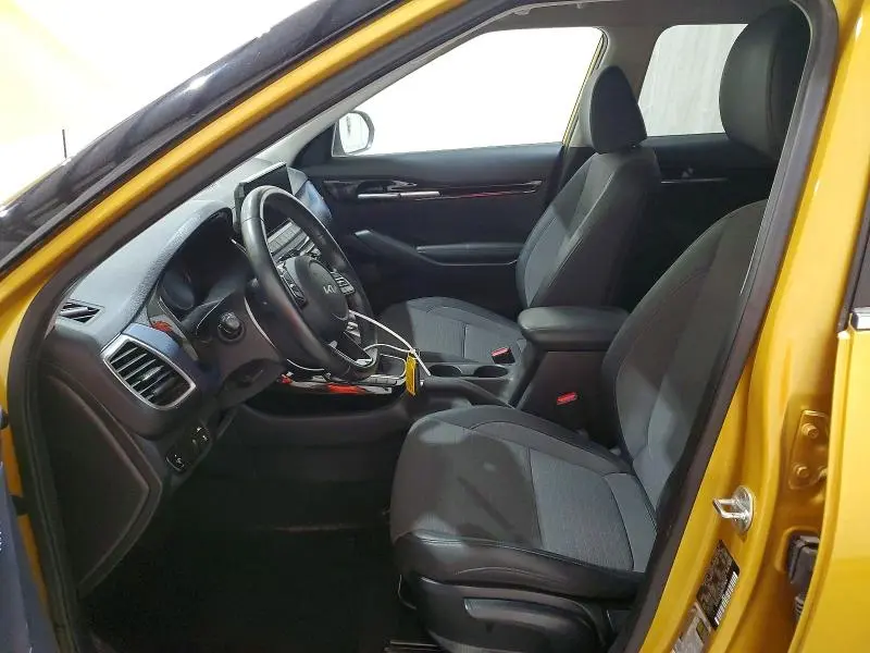 2022 KIA SELTOS S  