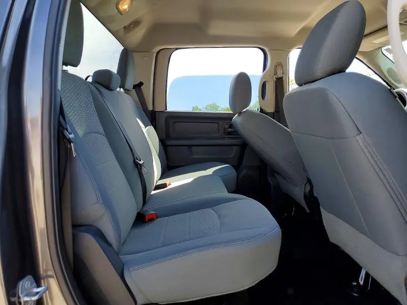 2016 RAM 1500 ST  