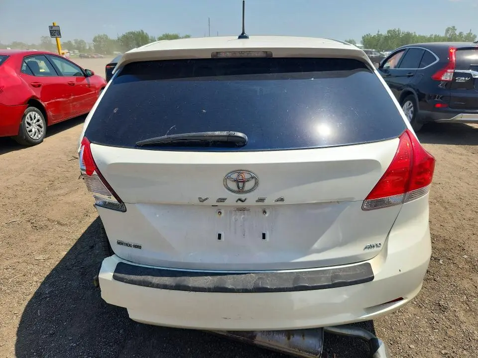 2010 TOYOTA VENZA AWD V6  